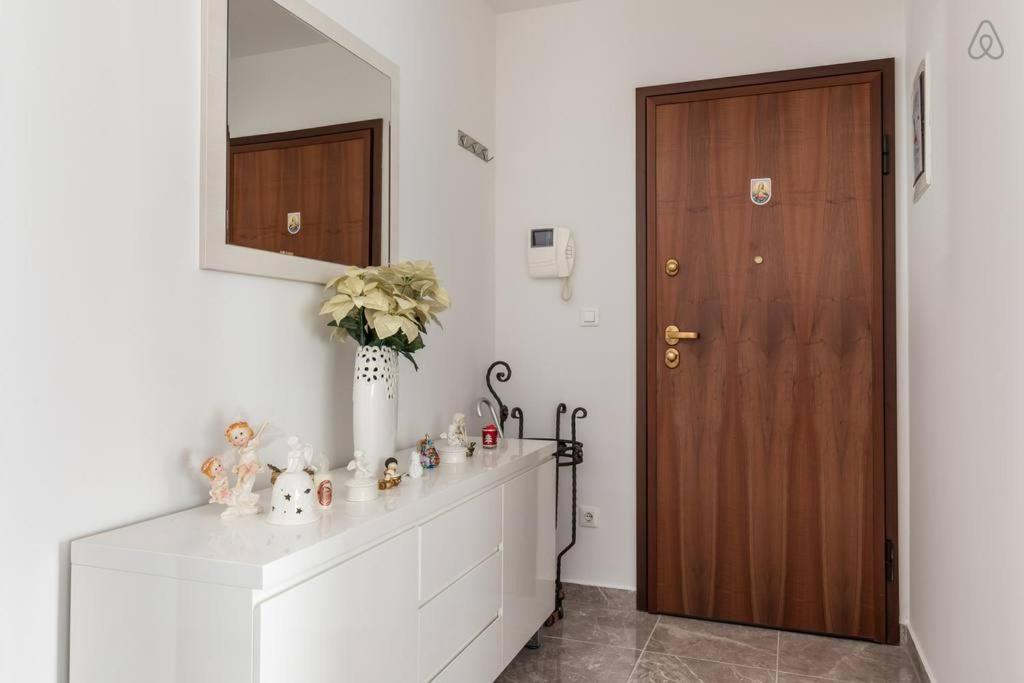 Deluxe Apartment Manuela With Balcony Top Center Split Exterior foto